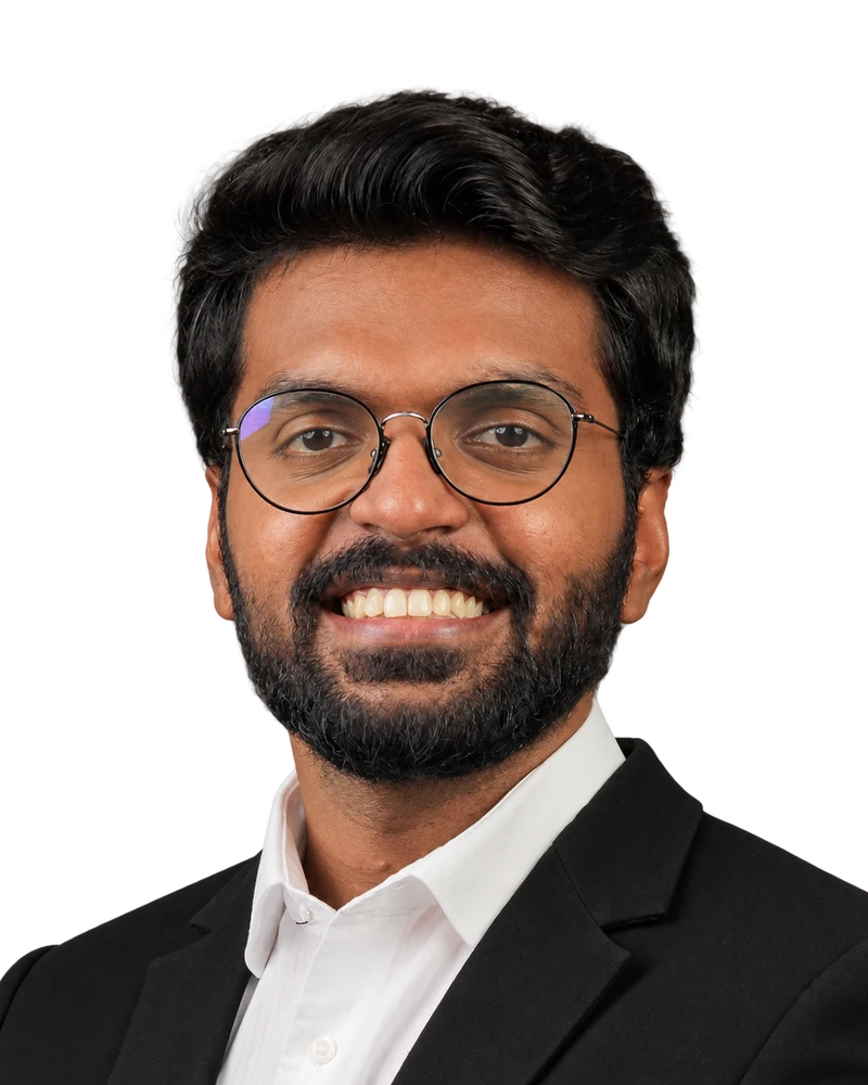 Zakhil Suresh — Founder & CEO, Oversea Wealth